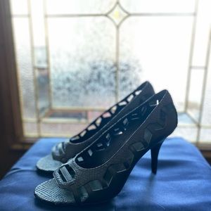 Vintage black Givenchi cutout heel